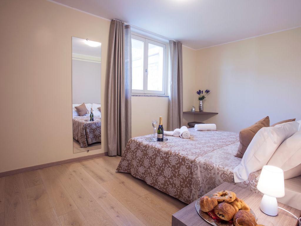 Ossuccio Grande C Home With Pool Sleeps 12 By Italian Apartments Como Buitenkant foto