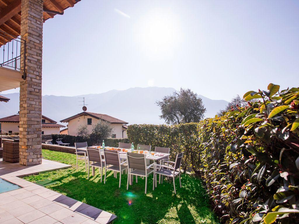 Ossuccio Grande C Home With Pool Sleeps 12 By Italian Apartments Como Buitenkant foto
