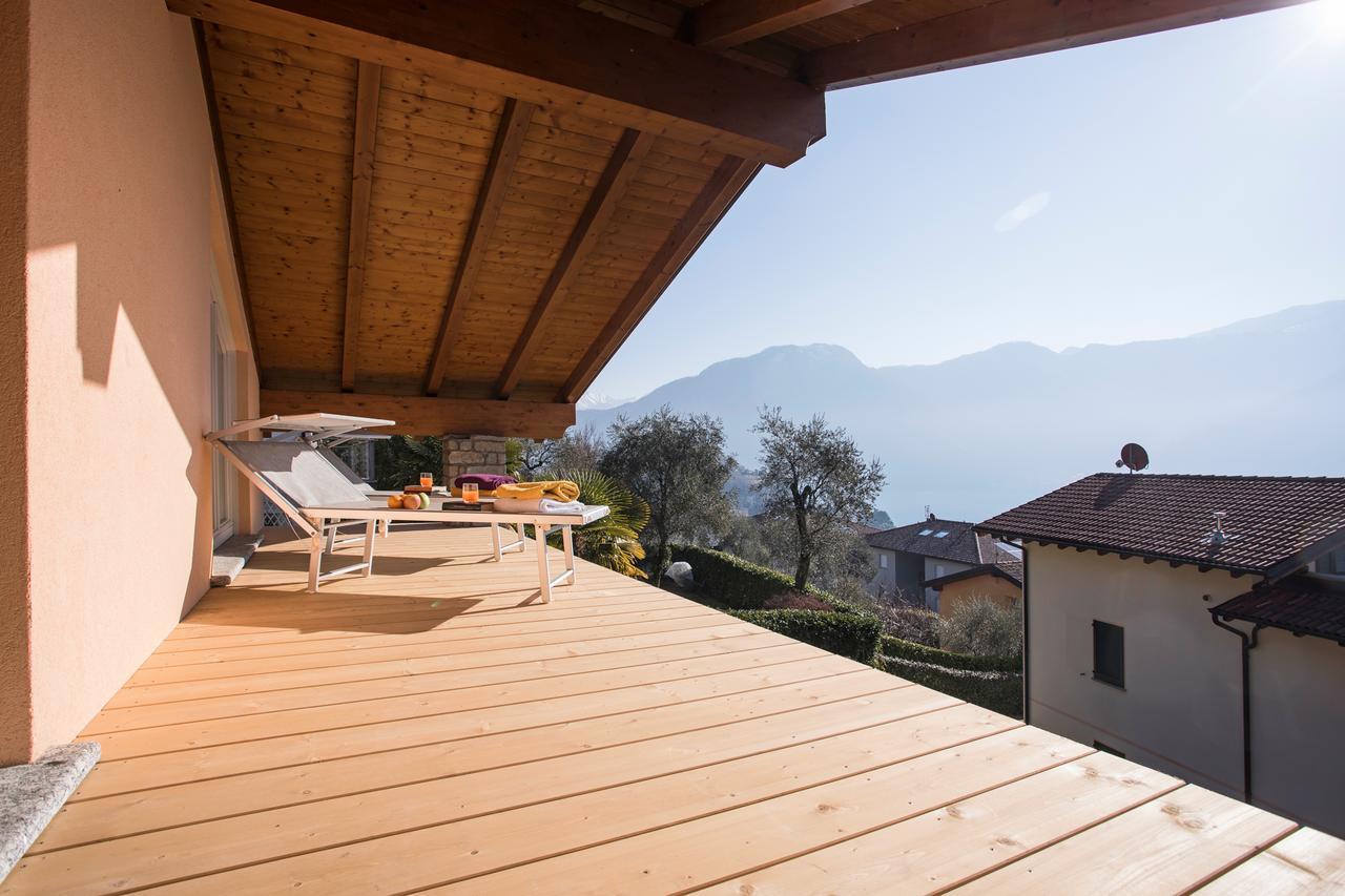 Ossuccio Grande C Home With Pool Sleeps 12 By Italian Apartments Como Buitenkant foto
