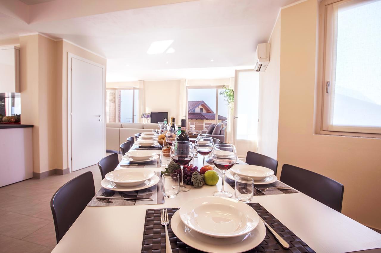 Ossuccio Grande C Home With Pool Sleeps 12 By Italian Apartments Como Buitenkant foto