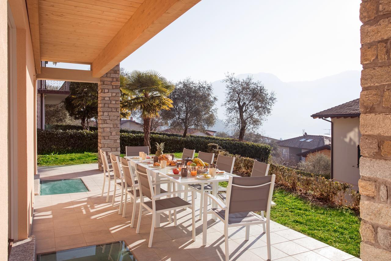 Ossuccio Grande C Home With Pool Sleeps 12 By Italian Apartments Como Buitenkant foto